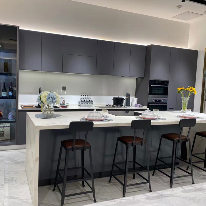 Apa yang Menjadikan Kabinet Dapur PET Pilihan Moden Terbaik untuk Dapur Bergaya dan Tahan Lama?