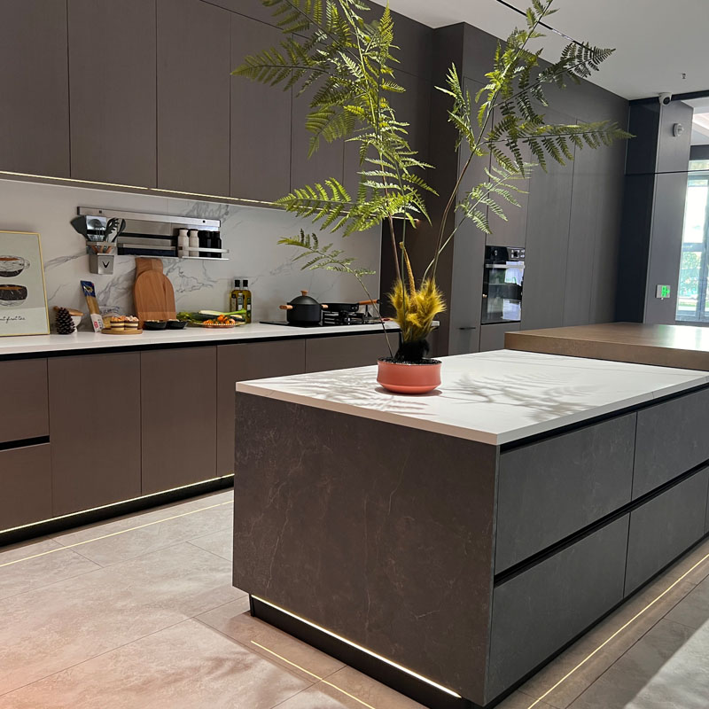 Kabinet dapur laminat moden